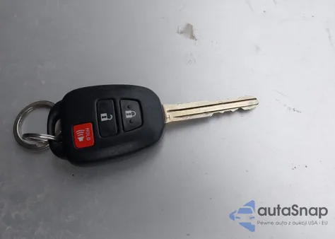 2016 Toyota Rav4 Le из США, поврежденный, VIN JTMZFREV1GJ061814